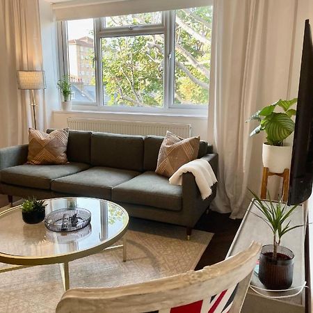 Newly Refurbished 2 Bedroom Apartment In South London Exterior foto