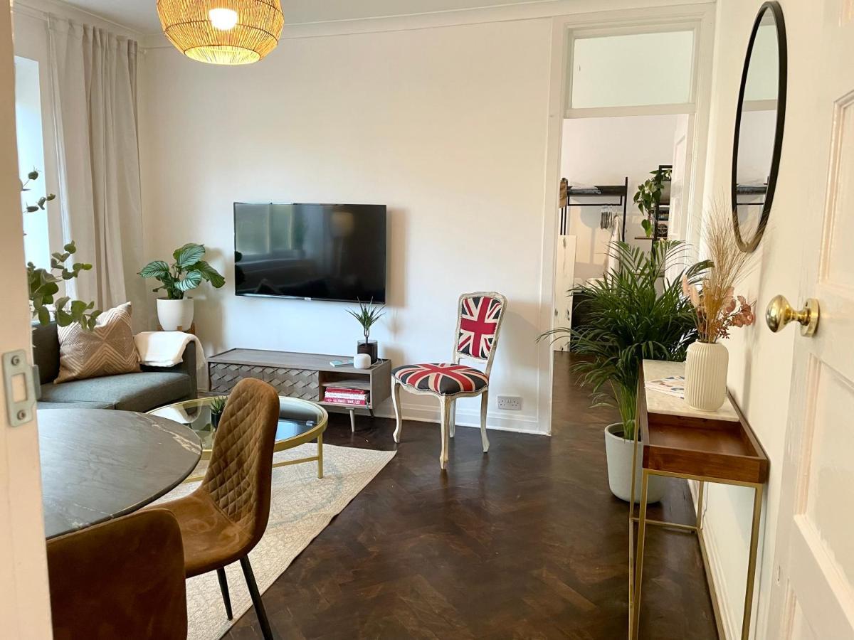 Newly Refurbished 2 Bedroom Apartment In South London Exterior foto