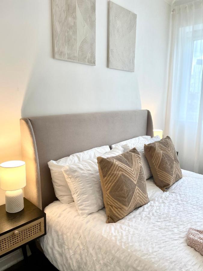 Newly Refurbished 2 Bedroom Apartment In South London Exterior foto