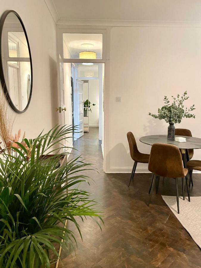 Newly Refurbished 2 Bedroom Apartment In South London Exterior foto